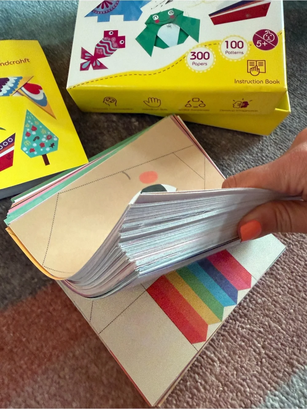 2 different Origami Paper Pack – Colorful Kids Craft Paper (Multicolor)